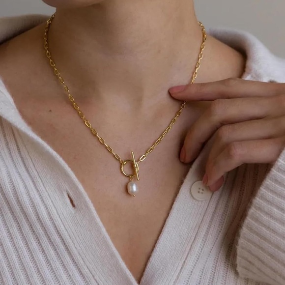 Jewelry - New! OT Pearl Gold Plated Necklace (1049) NWOT